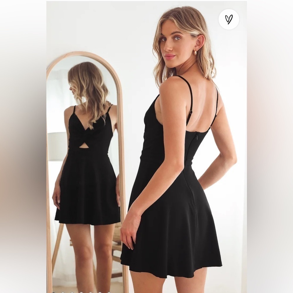 NEW WITH TAG Lulu’s SMALL All About That Love Twist-Front Skater Mini Dress